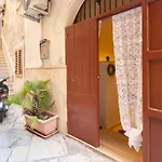 Charming Old Town House * バーリ