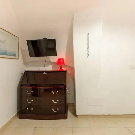 Charming Old Town House Apartment Bari
